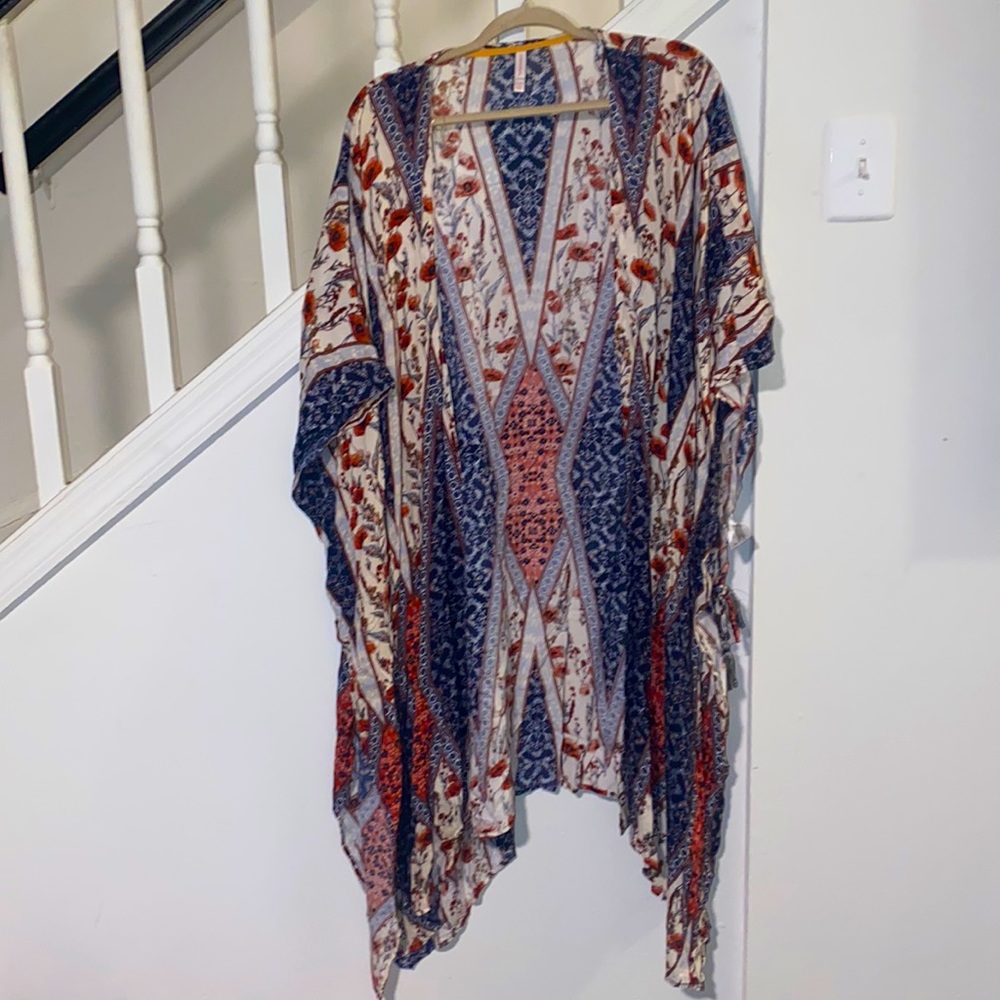 Xhilaration Red White and Blue Kimono. XL/XXL